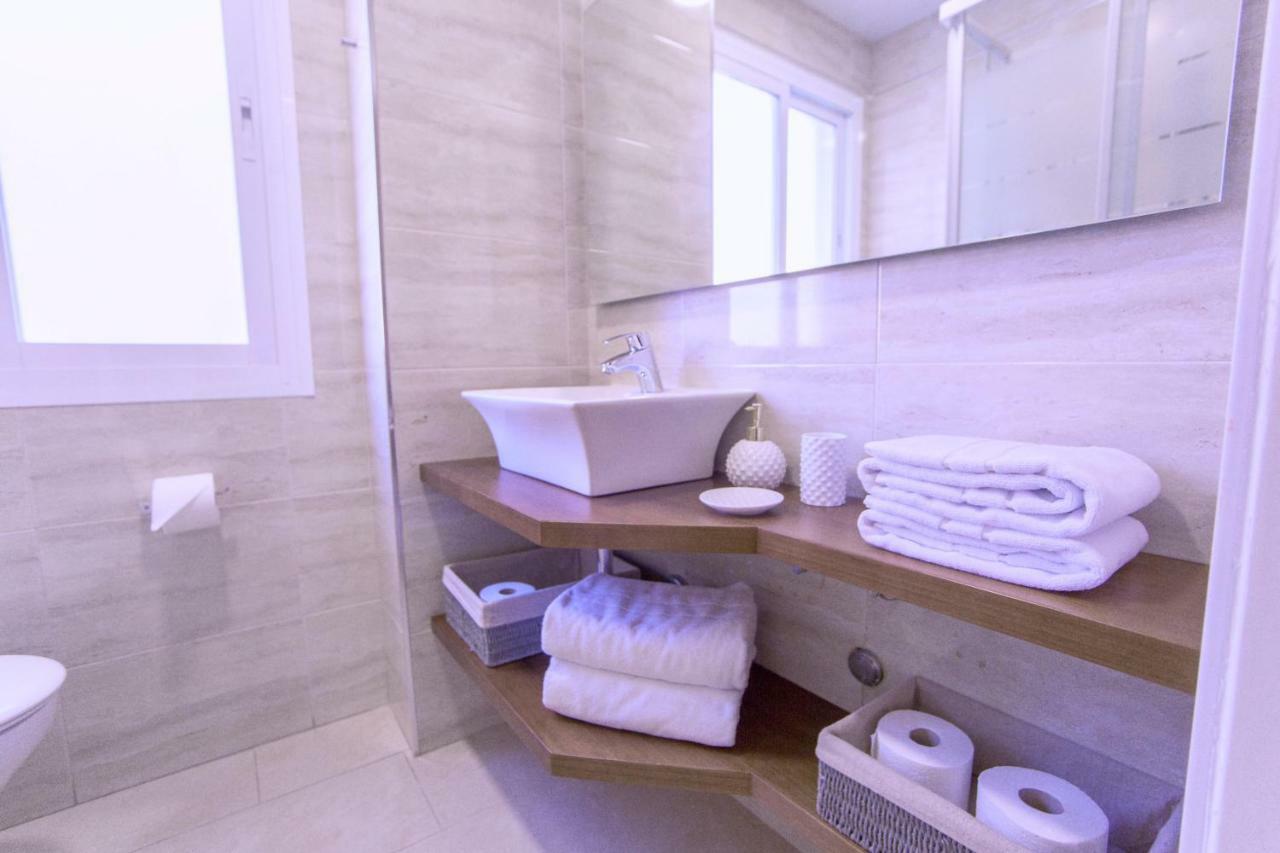 Apartamento Malaga Beach Екстериор снимка